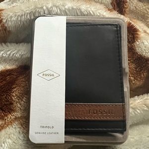 Fossil wallet for men (Trifold)